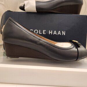 Cole Haan Navy Blue Leather " Malta" Peep Toe wedges. NIB. Size 9